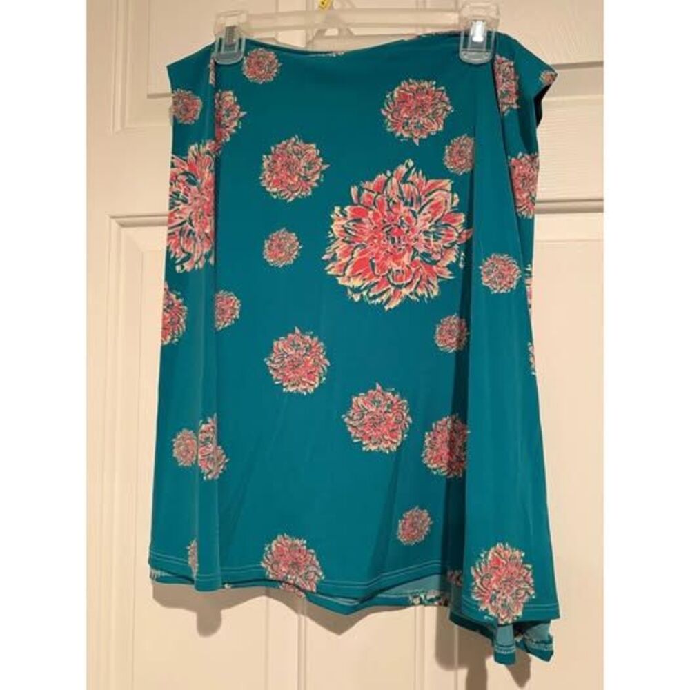 064. Lularoe Azure flowy skirt